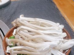 -阿山卓·野生菌火锅·纳西火塘烤肉