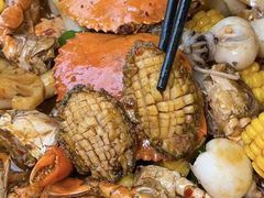 -臻鲜燕海鲜融合餐厅(金陵style店)
