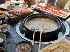 -大匠工房古船木艺术餐厅·猪肚鸡专门店(长白仙岛店)