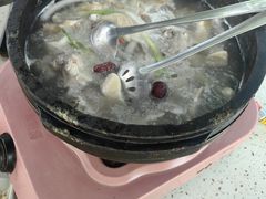 -墨脱石锅椰子鸡•海鲜糟粕醋(榆亚路店)