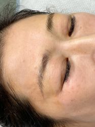 -一个差评成就的纹眉店