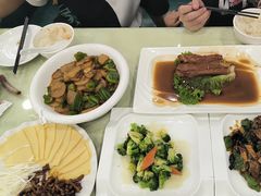 -东四民芳餐厅(世茂工三店)