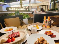 -MONICH牛排融合餐厅(和义大道购物中心店)