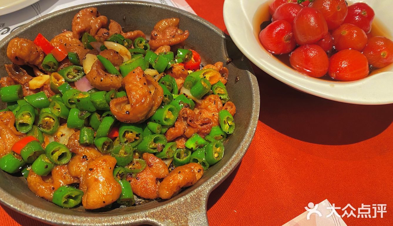 不算特别的创意 但是表层的起酥面包还是很喜欢的