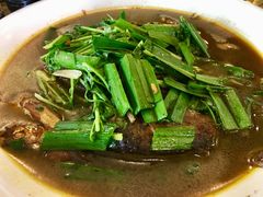 特色杂鱼锅贴-虾铺子龙虾·私房菜(金源花苑店)