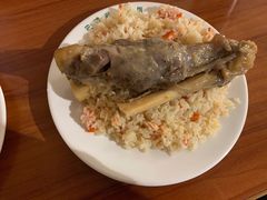 豪华羊腿饭-巴依家新疆手抓饭(菱角湖万达店)