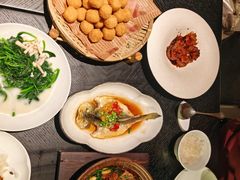 -鲜璟台·地标景观餐厅(上海中心店)