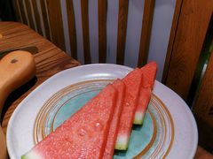 西瓜-明洞阿姨·韩式酱蟹烤肉·创意料理(三元桥店)