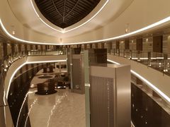 -上海滴水湖皇冠假日酒店