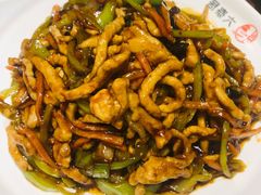 -六泰居·尔滨地标·东北菜(松北店)