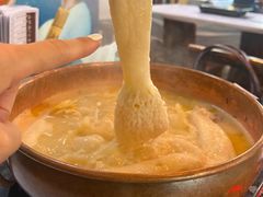 -鲜入围煮花胶鸡海鲜火锅