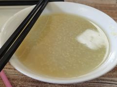 小米粥-宝瑞门钉肉饼店