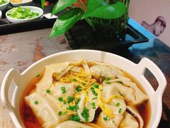 阿姨松茸馄饨-阿姨食堂