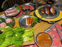 -青瓦炭韩潮烤肉(花园道店)