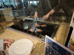 -大中华希尔顿酒店-念自助餐·嗨啤·小龙虾