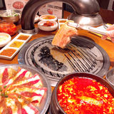 🇰🇷敲有氛围的正宗韩式传统烤肉，仿佛置身韩国
