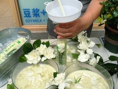 -李与白包子铺(桐梓林店)