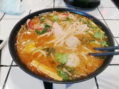 -肥汁米蘭香港米线(长宁来福士店)