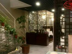 -黄家饺子东北特色菜馆(湖滨商业街店)