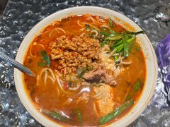 -粉八·云南米线·建水烧烤(常熟路店)
