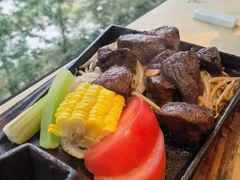 -穹六人间 people 6(岳阳路店)