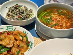 腾冲小锅米线-一坐一忘云南菜(嘉里中心店)