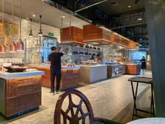 -锦厨国际自助餐厅 · 云端景观 (昆明索菲特大酒店)