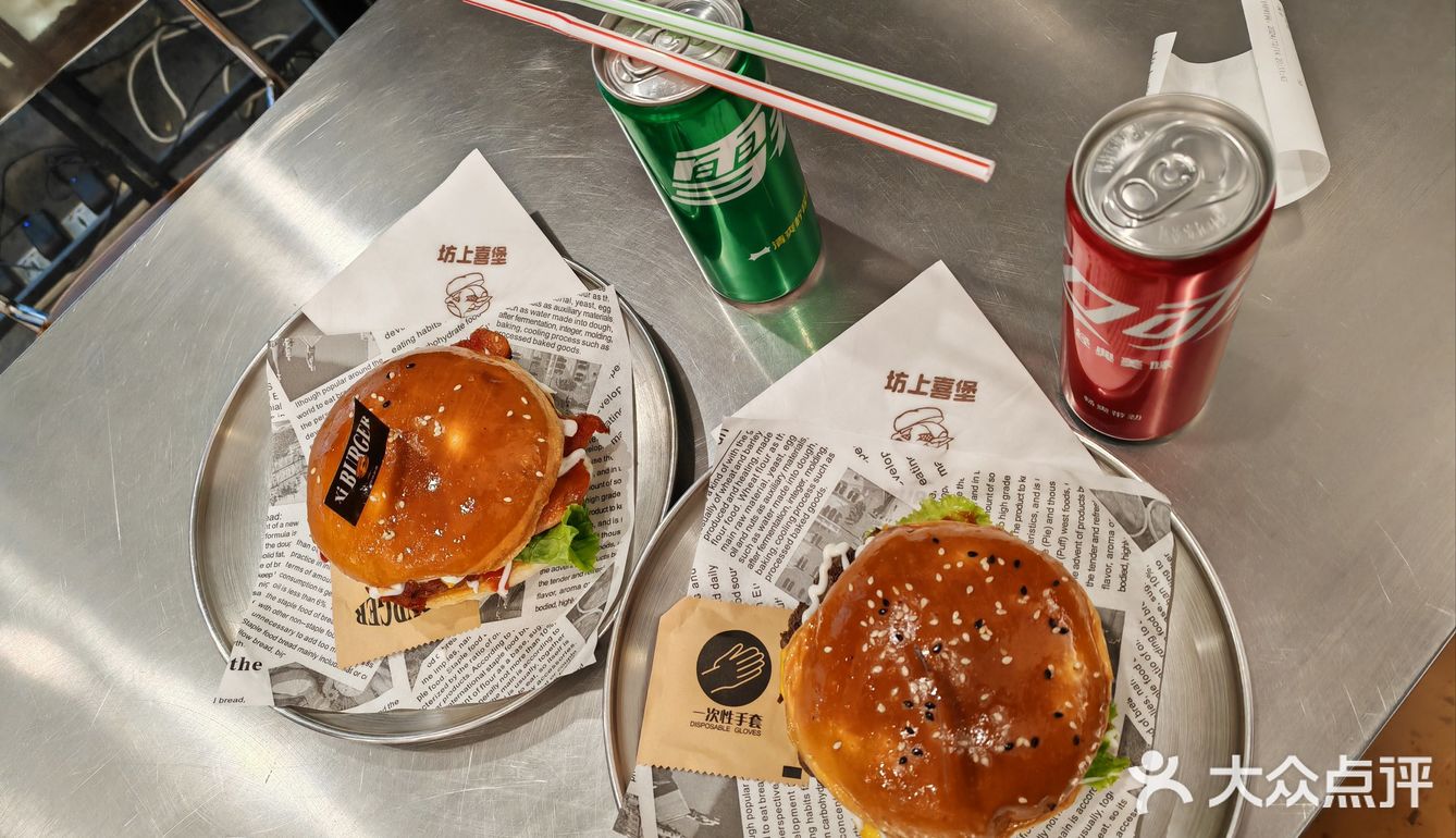 回坊快餐店，特立独行[笑脸][笑脸][笑脸]