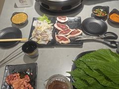 -啊美丽炭火烤肉(滑翔一店)