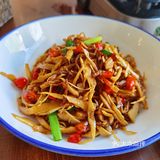 虾味道很好，还新鲜。笋子赞赞赞