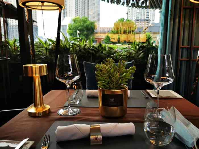 意大利奢侈品trussardi餐厅(万达广场武汉汉街店)-"98环境:餐厅环境