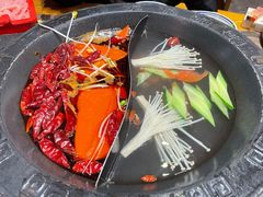 鸳鸯锅-冷记渝味·重庆老火锅(乐峰广场店)