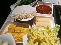 -海底捞火锅鲜切牛肉主题店(长寿路店)