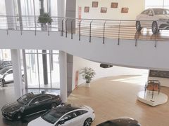 -奔驰北京极光星徽(四元桥店)