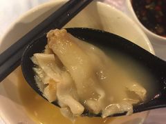 -鲜入围煮花胶鸡海鲜火锅