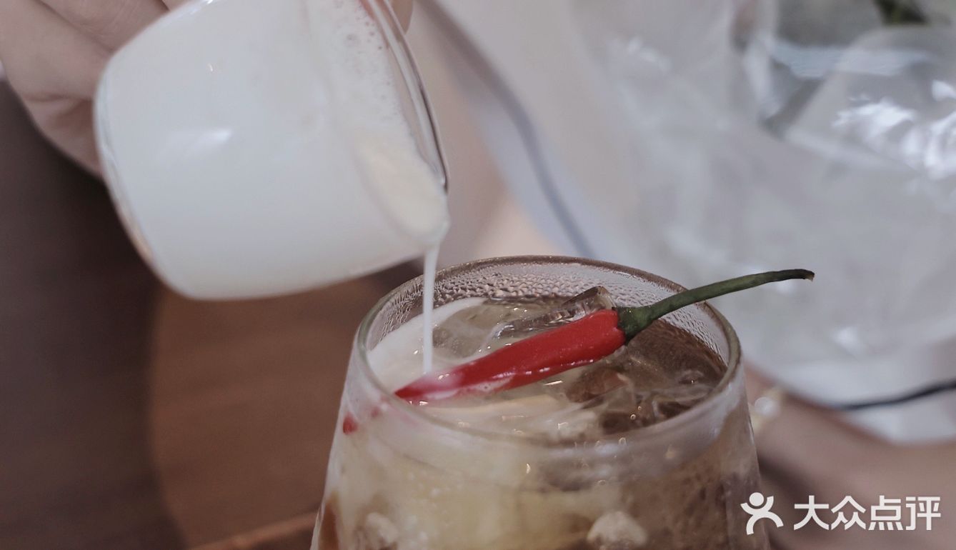 成都|云中漫步☁ 玻璃盒子朵云书院超出片