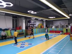 -逗你运动体能训练中心(冠城店)