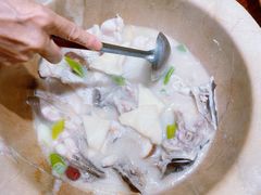 -滇香肴·云南菜蒸汽石锅鱼(云南北路店)
