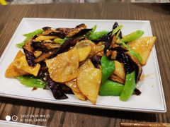 地三鲜-东北饭店·饺饺者( 学府壹号店)