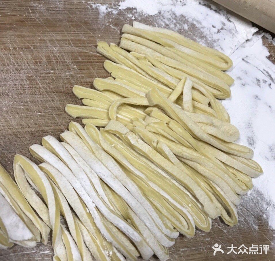 拿手吉祥宴客菜之葱油手擀面