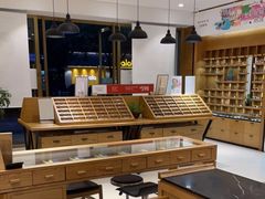 -宝丽眼镜(湖墅店)