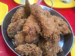 -BHC炸鸡(明洞总店)