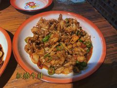 -老三样·美食研究中心(世贸路店)