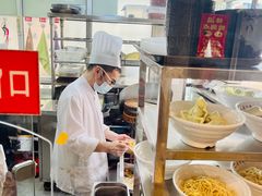 自助取餐区-老半斋(福州路店)