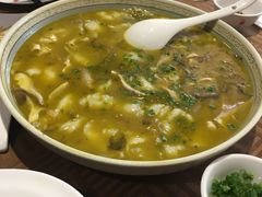 酸汤鱼-渝信川菜(工体店)