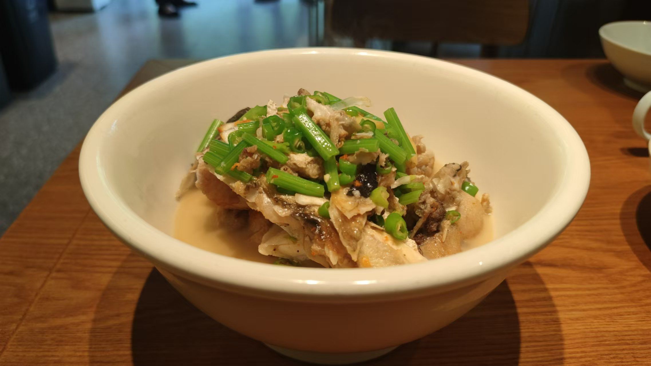 宴东家餐饮店的青椒焖鱼头