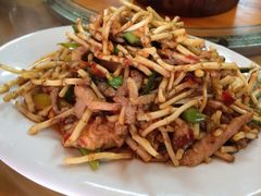 折耳根炒肉-和福餐馆(西江古街店)