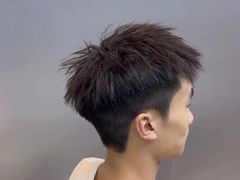 -鸿通城购物中心