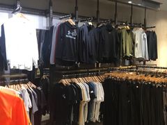 -UNDER ARMOUR(八达岭奥莱店)