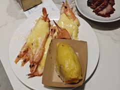 -金马门国际美食百汇(珞喻路店)